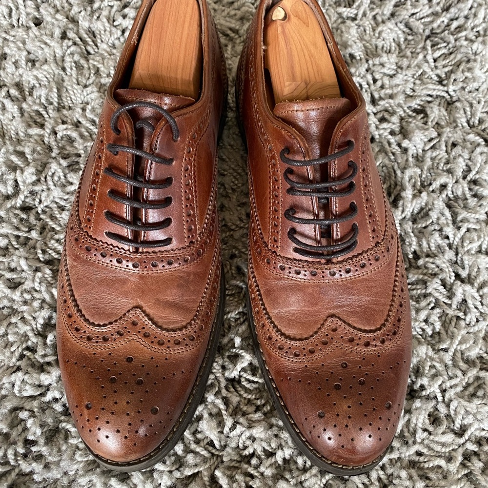 Stafford Brogue Oxford wingtips size 8 1/2, brown